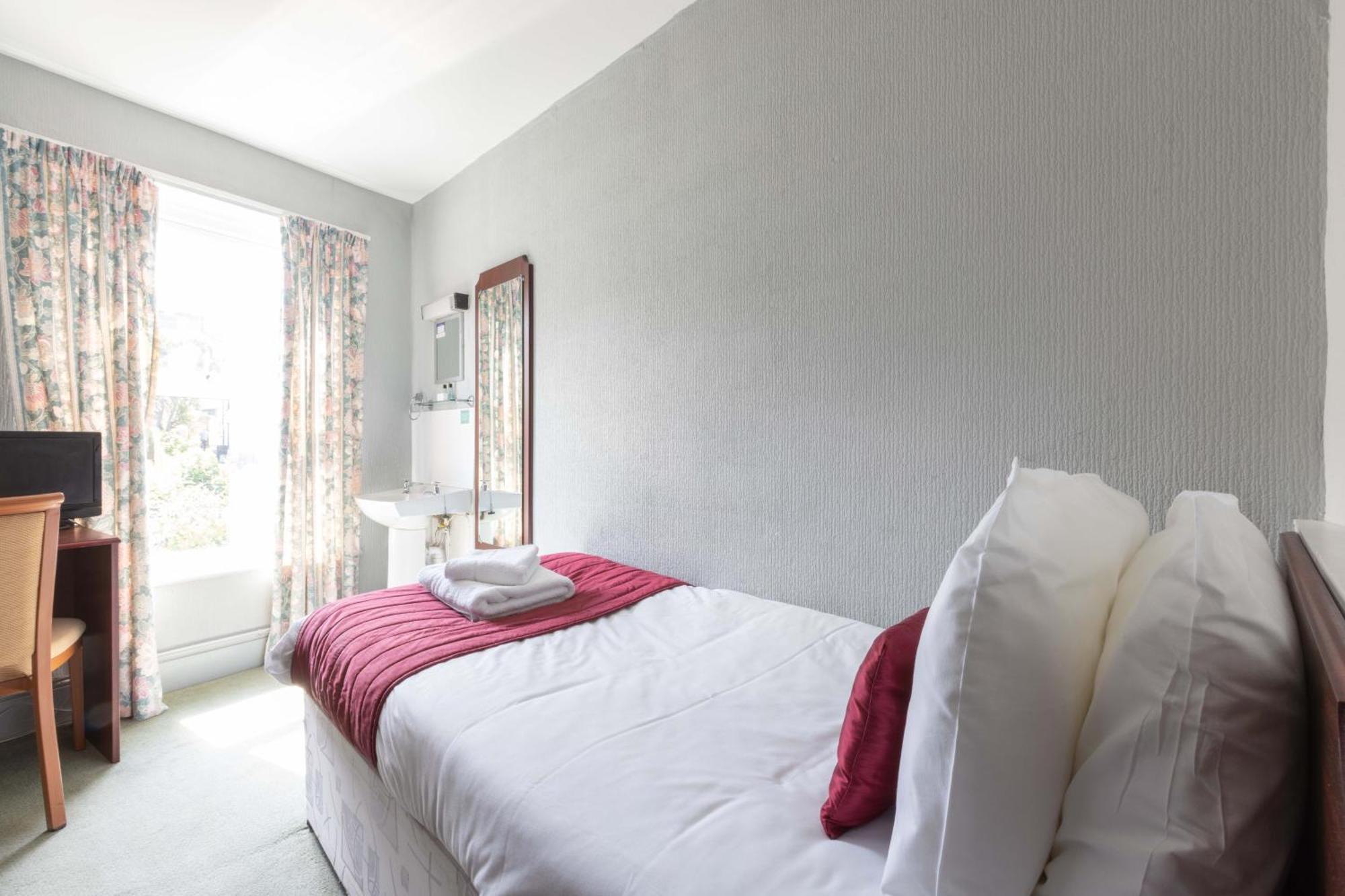 Dilkhusa Grand Hotel By Compass Hospitality Ilfracombe Værelse billede